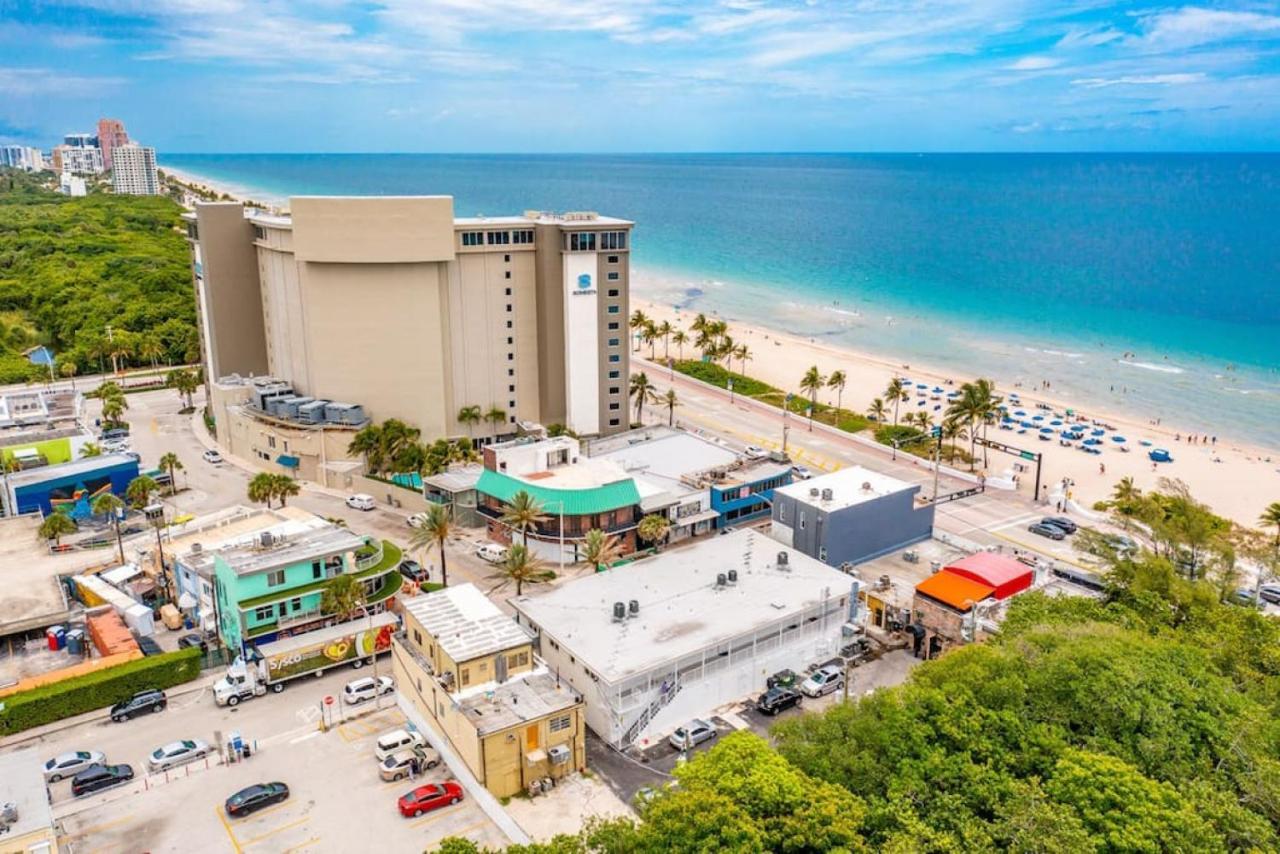 פורט לודרדייל The Purple Pelican Beachfront With Ocean Balcony Unit 1 מראה חיצוני תמונה