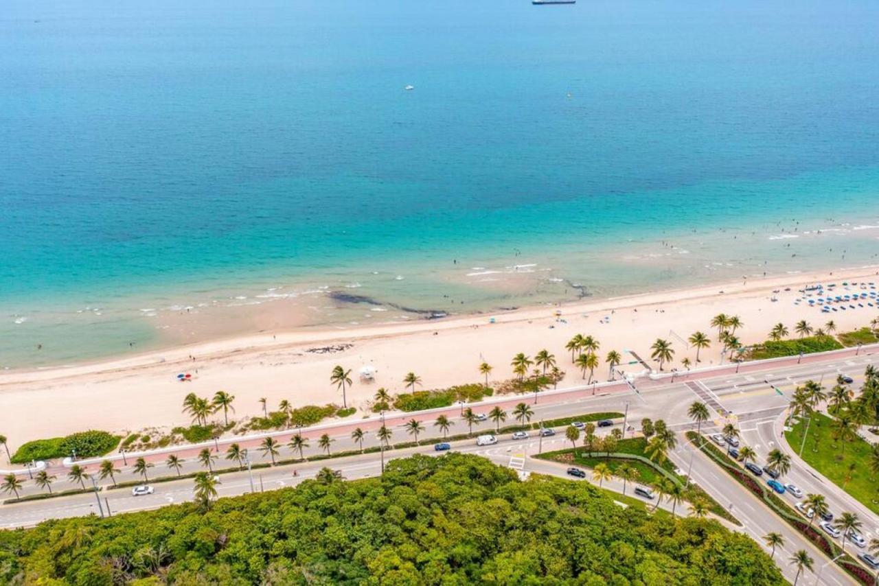 פורט לודרדייל The Purple Pelican Beachfront With Ocean Balcony Unit 1 מראה חיצוני תמונה